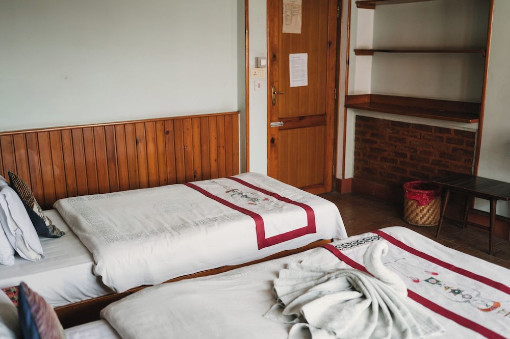 Shiva Guest House 33/50