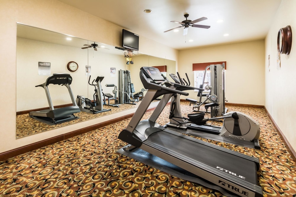 Baymont Inn & Suites by Wyndham Glen Rose 21/46