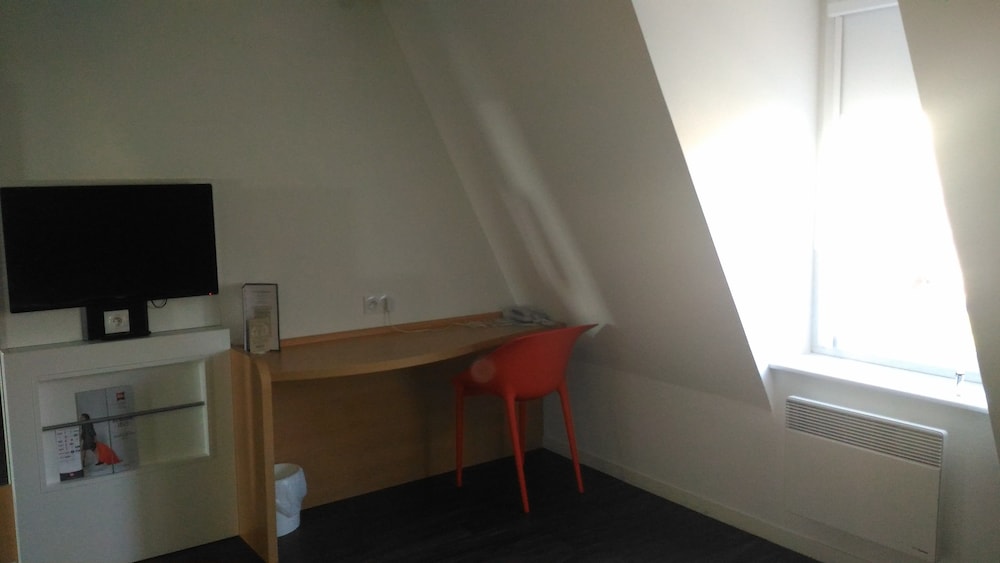 IBIS CHALON SUR SAONE NORD 59/67