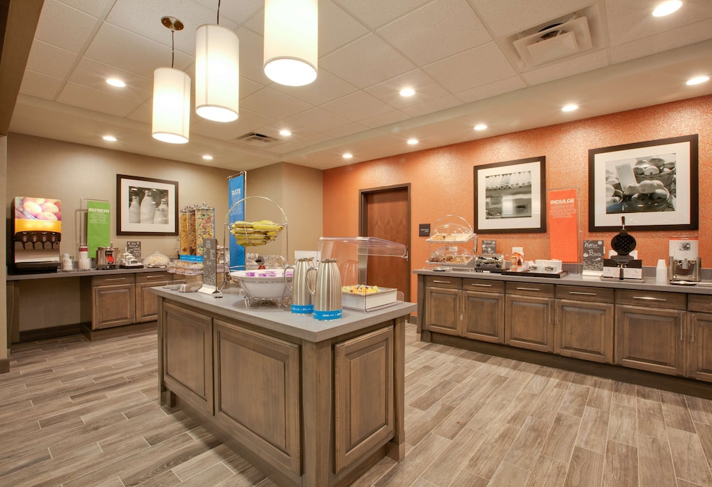 Hampton Inn Snyder 28/35