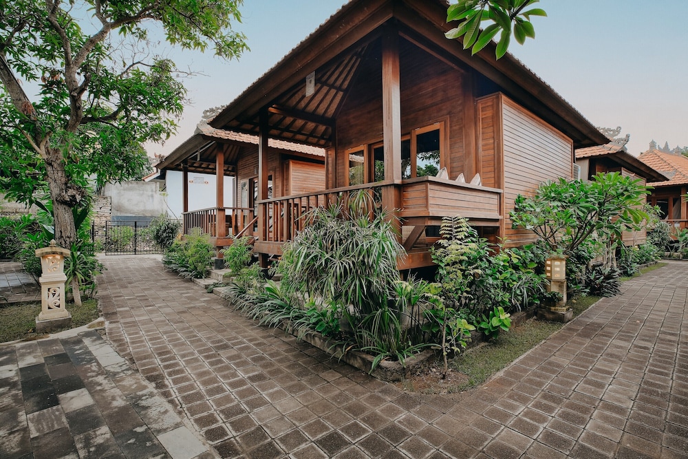 Bale Gede Lembongan 53/57