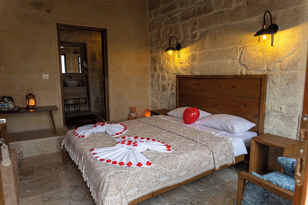 Feris Cave Hotel 8/50