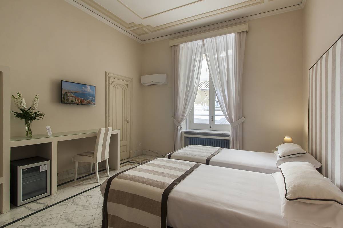 Palazzo Starace 8/50