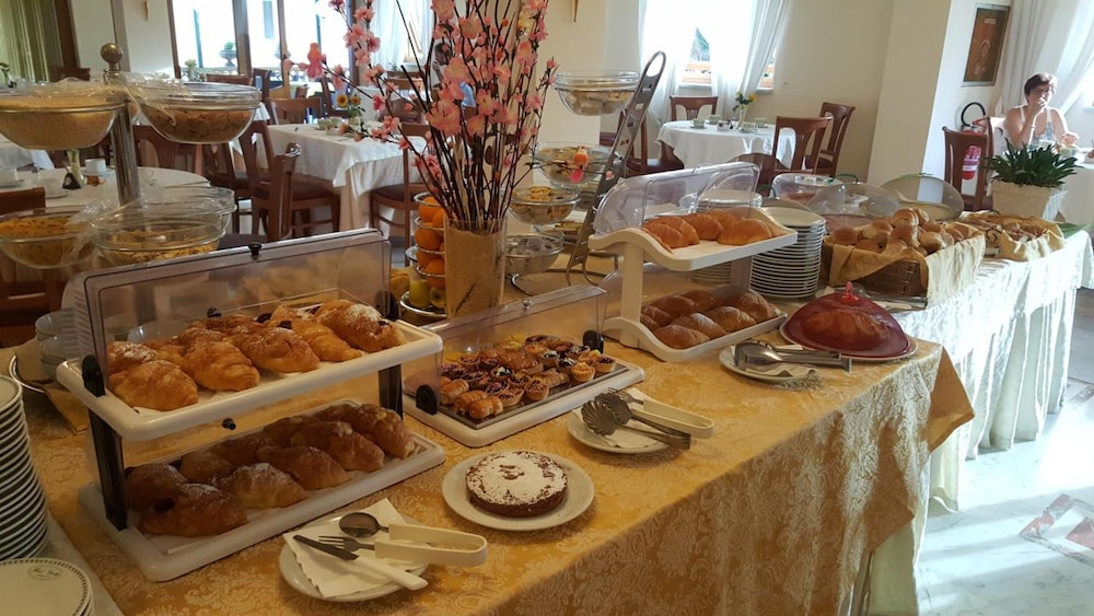 Hotel Villa Igea 37/62