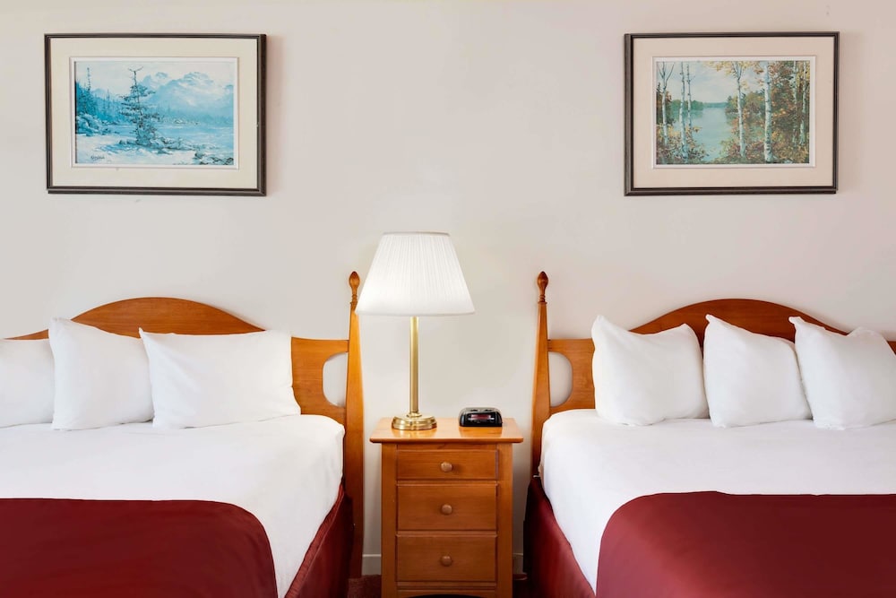 Ramada by Wyndham 1000 Islands/Gananoque 16/38