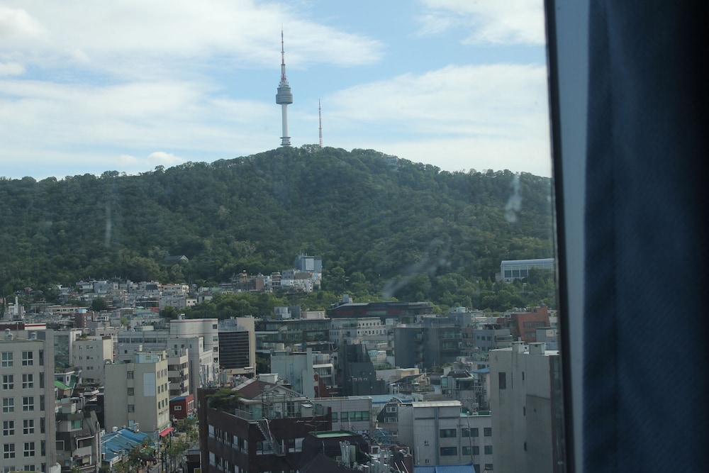 Myeongdong Merlin Hotel 57/65