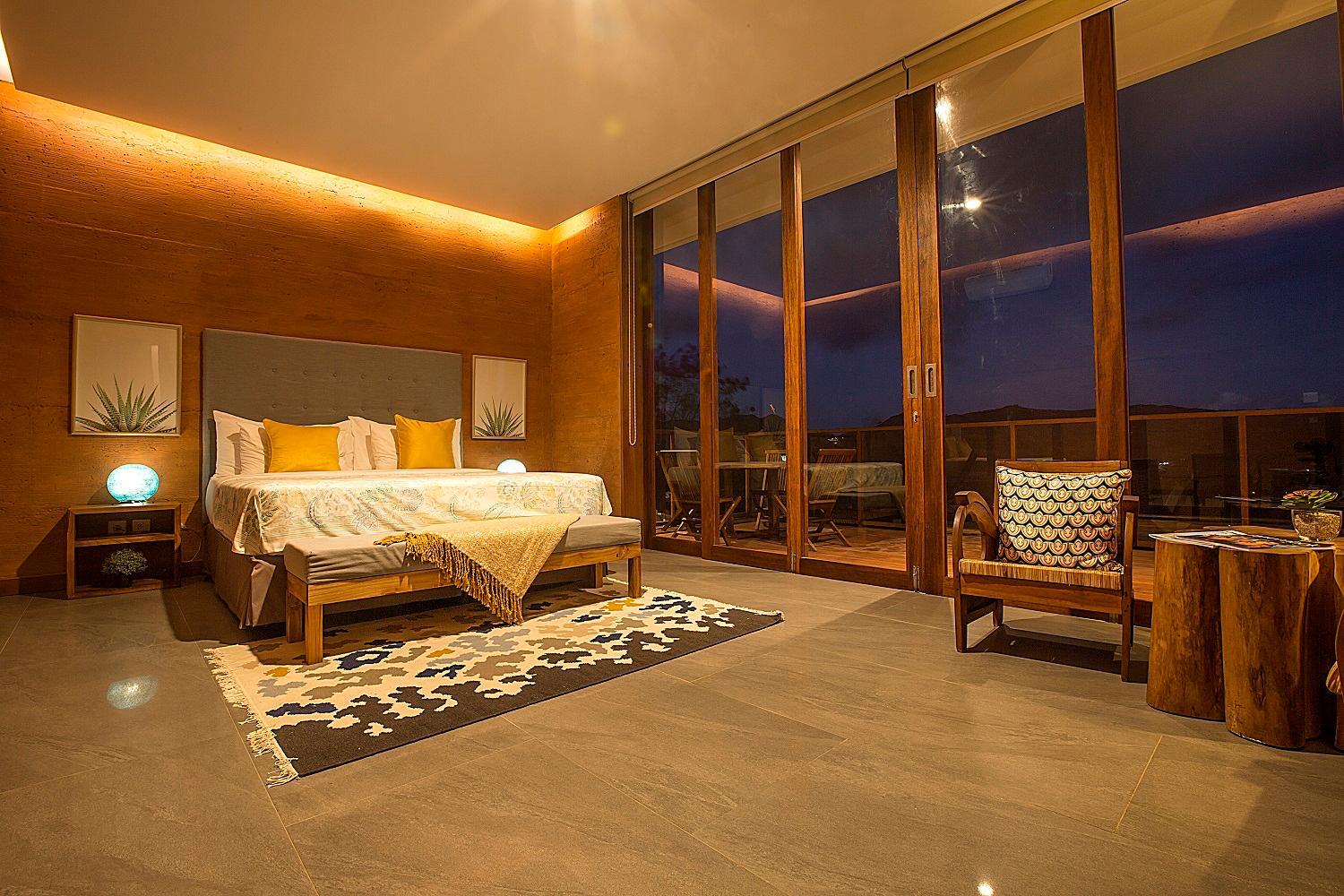 Villa, Valley View