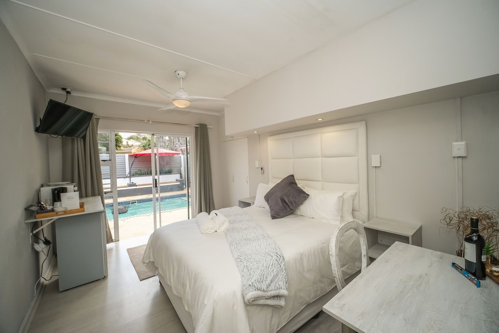Lido Living 9/38