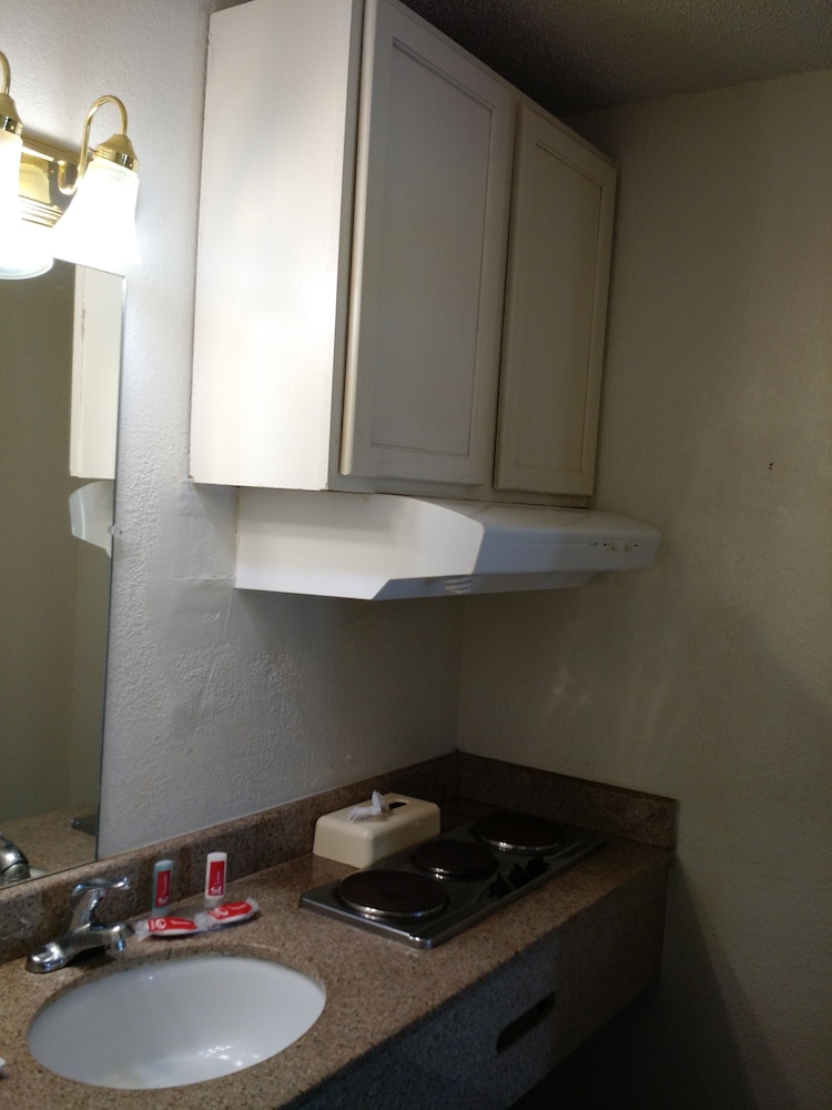 Econo Lodge Thomasville 34/64