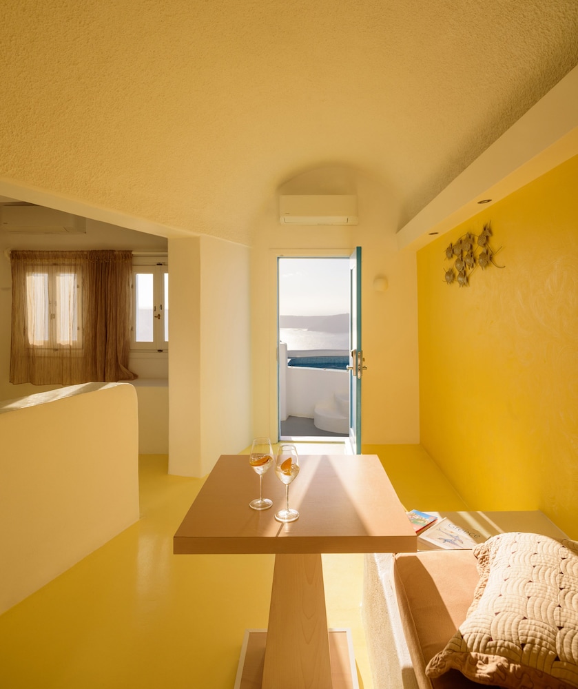 Abyssanto Suites Spa 7/50