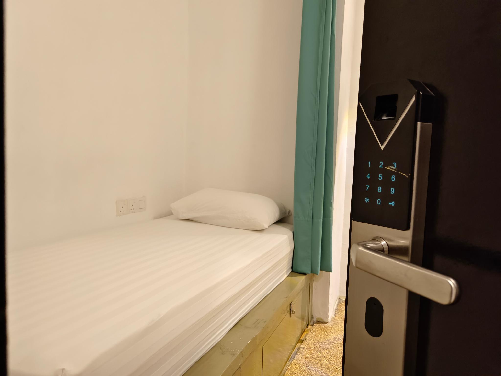 Private, 3 Beds