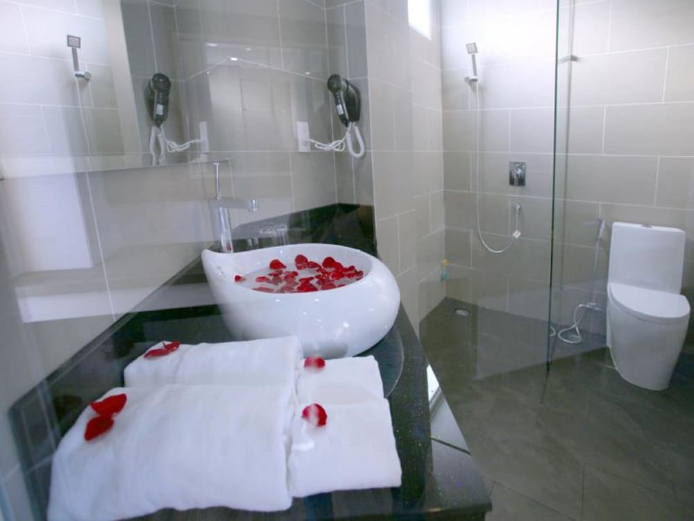 New Sun Hotel 44/50