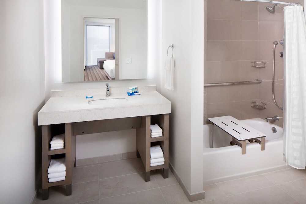 Hyatt House Nashville At Vanderbilt 10/41