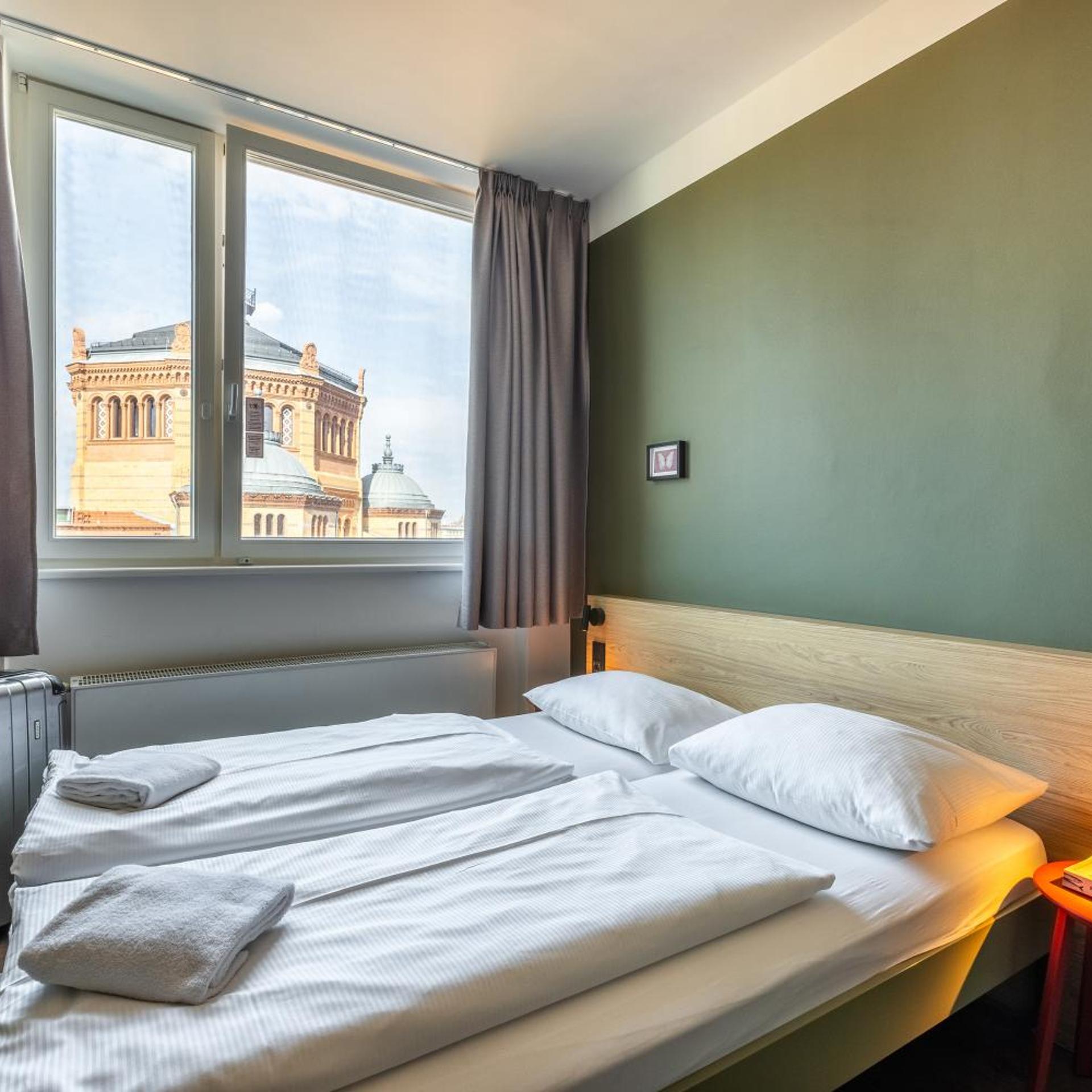 Meininger Hotel Berlin Mitte Humboldthaus Hostel 10/50