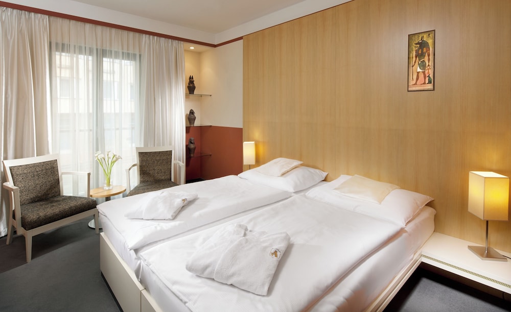 Alexandria Spa & Wellness Hotel 6/25