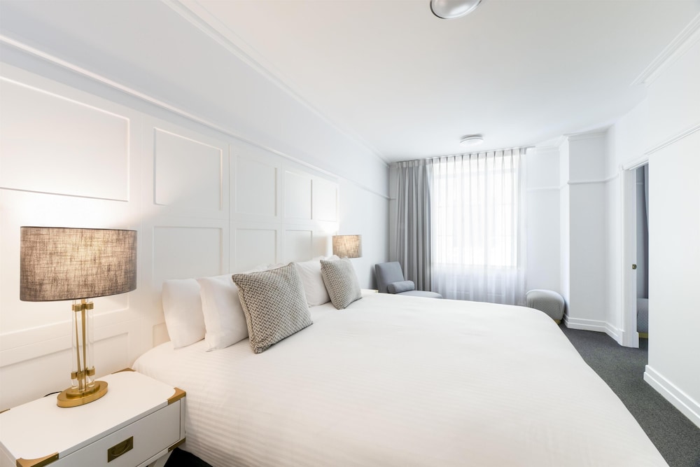 1 BEDROOM, APARTMENT