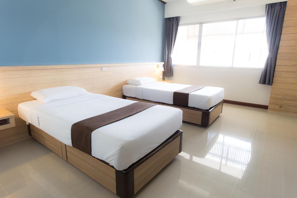 Asia Lampang Hotel 8/16