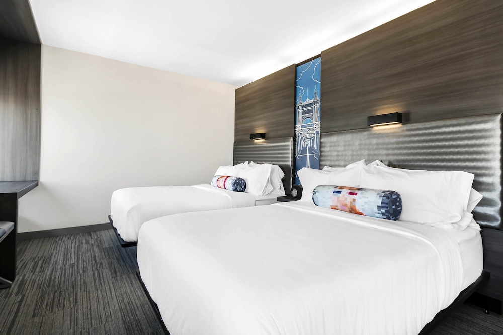 ALOFT NEWPORT ON THE LEVEE 16/59