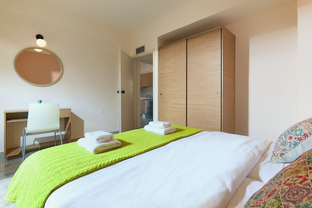 Bella Vista Hotel Apartments 15/49