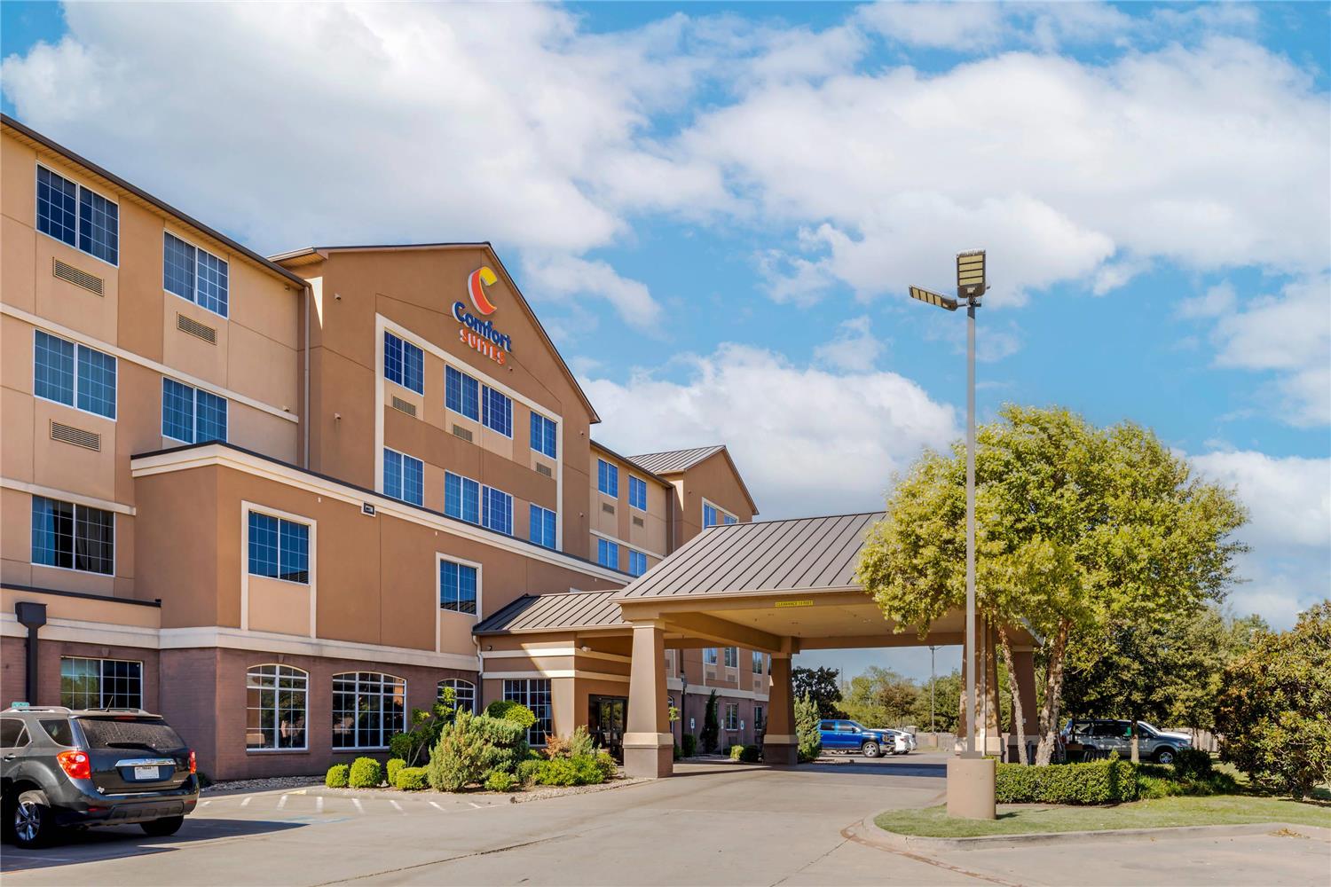 Comfort Suites Waco North - Near University Area 29/30