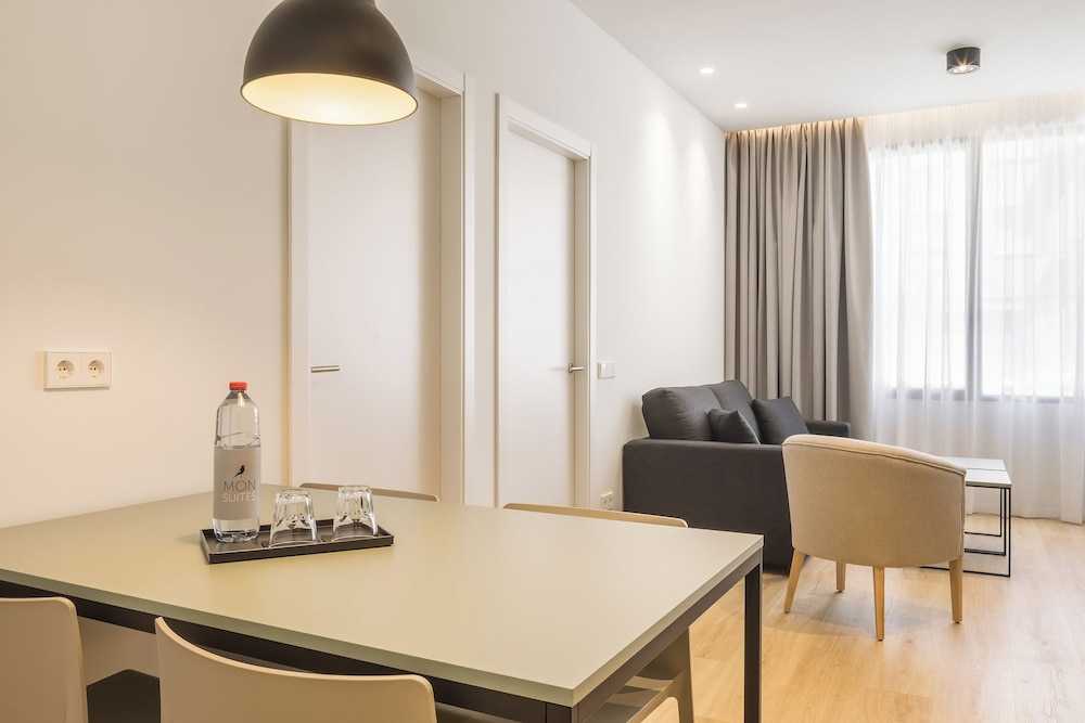 Mon Suites Jardin de Ayora 27/30