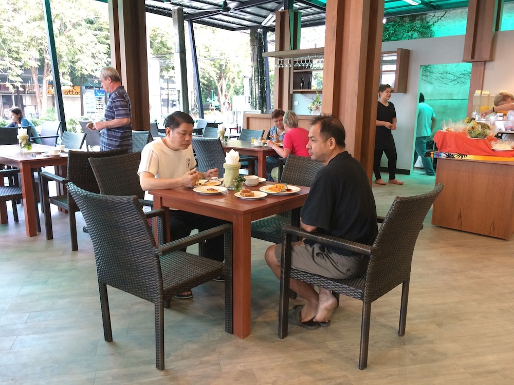 Ao Nang Sunset Hotel 22/34