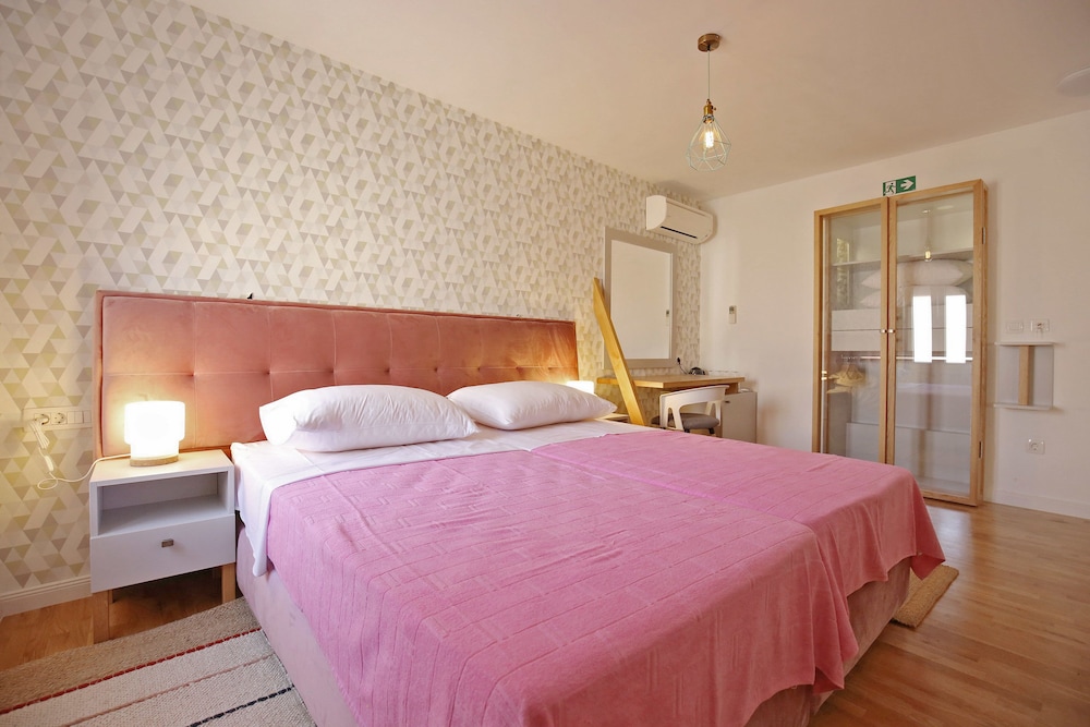 Central Apartments - Integrated Hotel 19/67