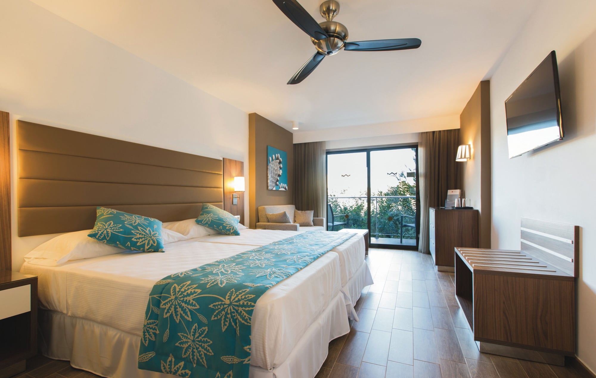 GRAND, DOUBLE BED, BALCONY