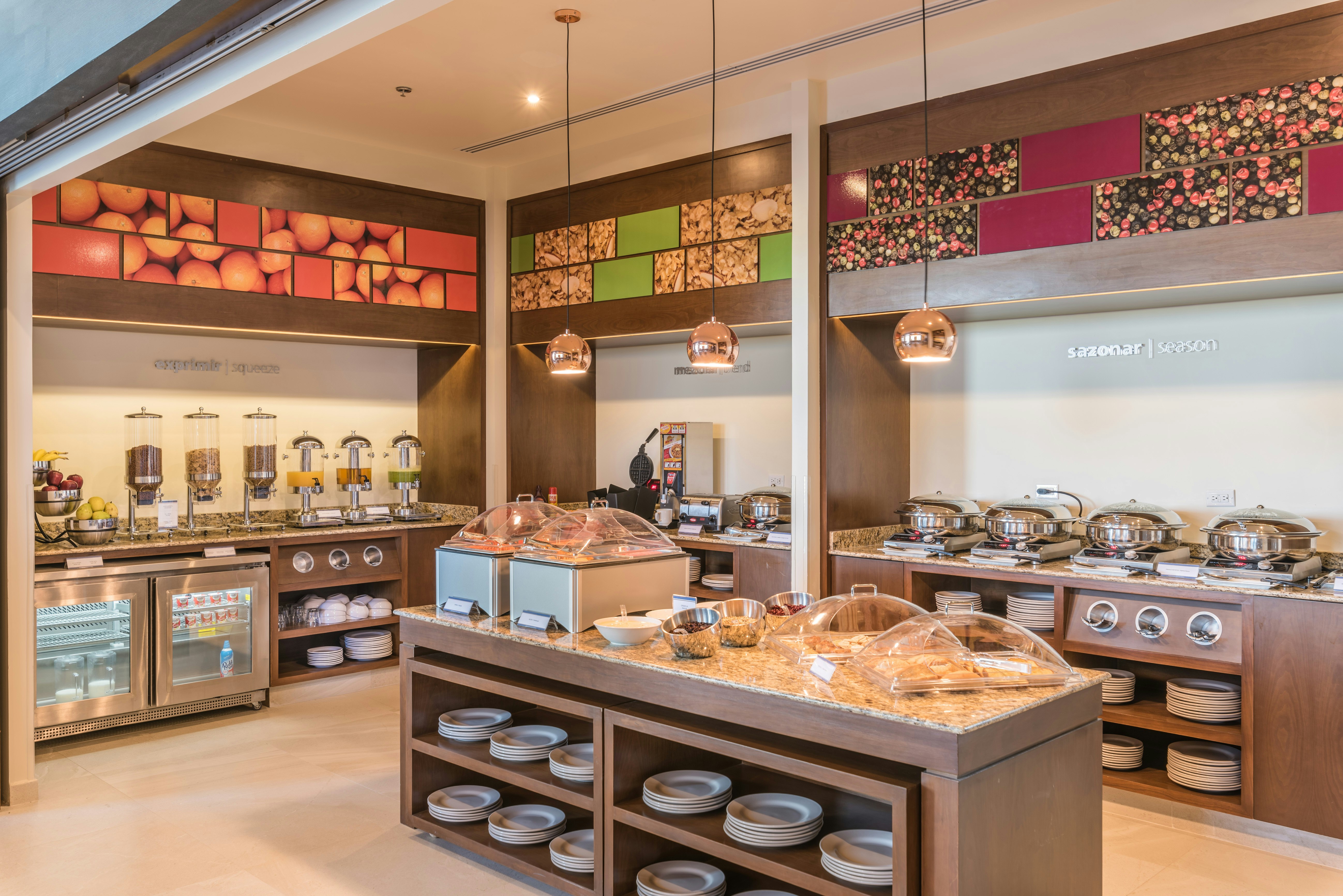 Hampton Inn Suites By Hilton Salamanca Bajio 46/59