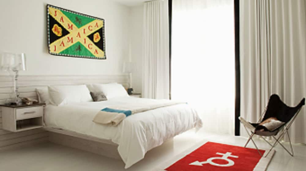 Bungalow Hotel 23/71