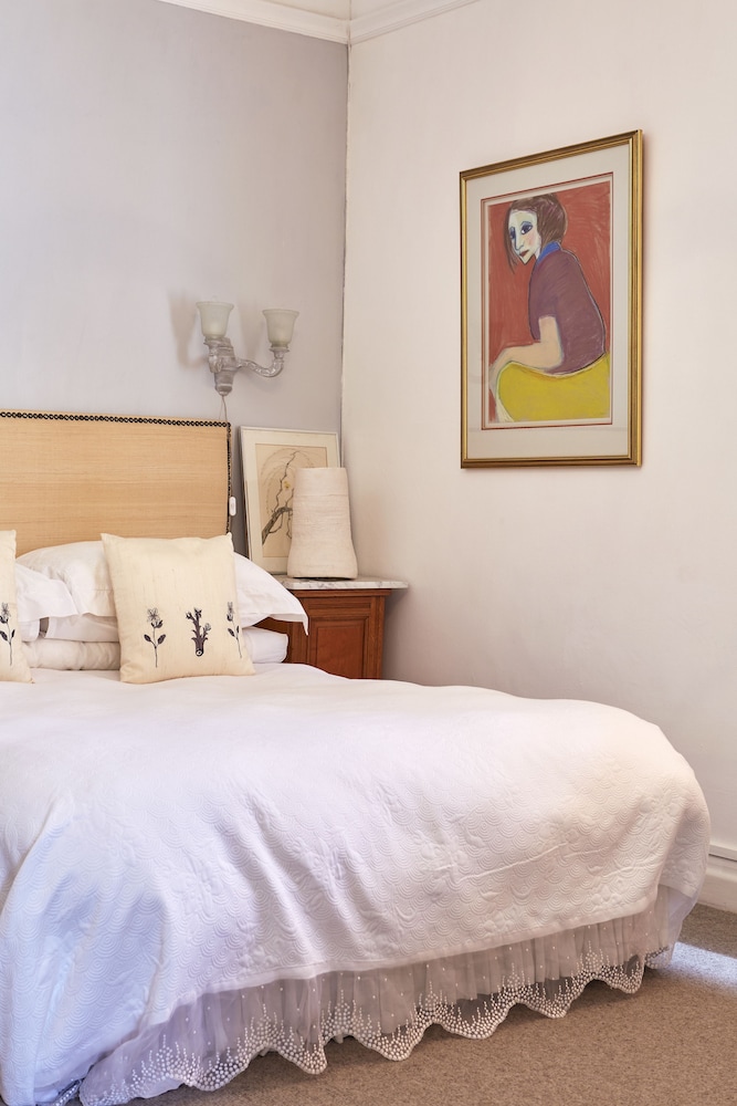Bella Ev Guest House 10/50