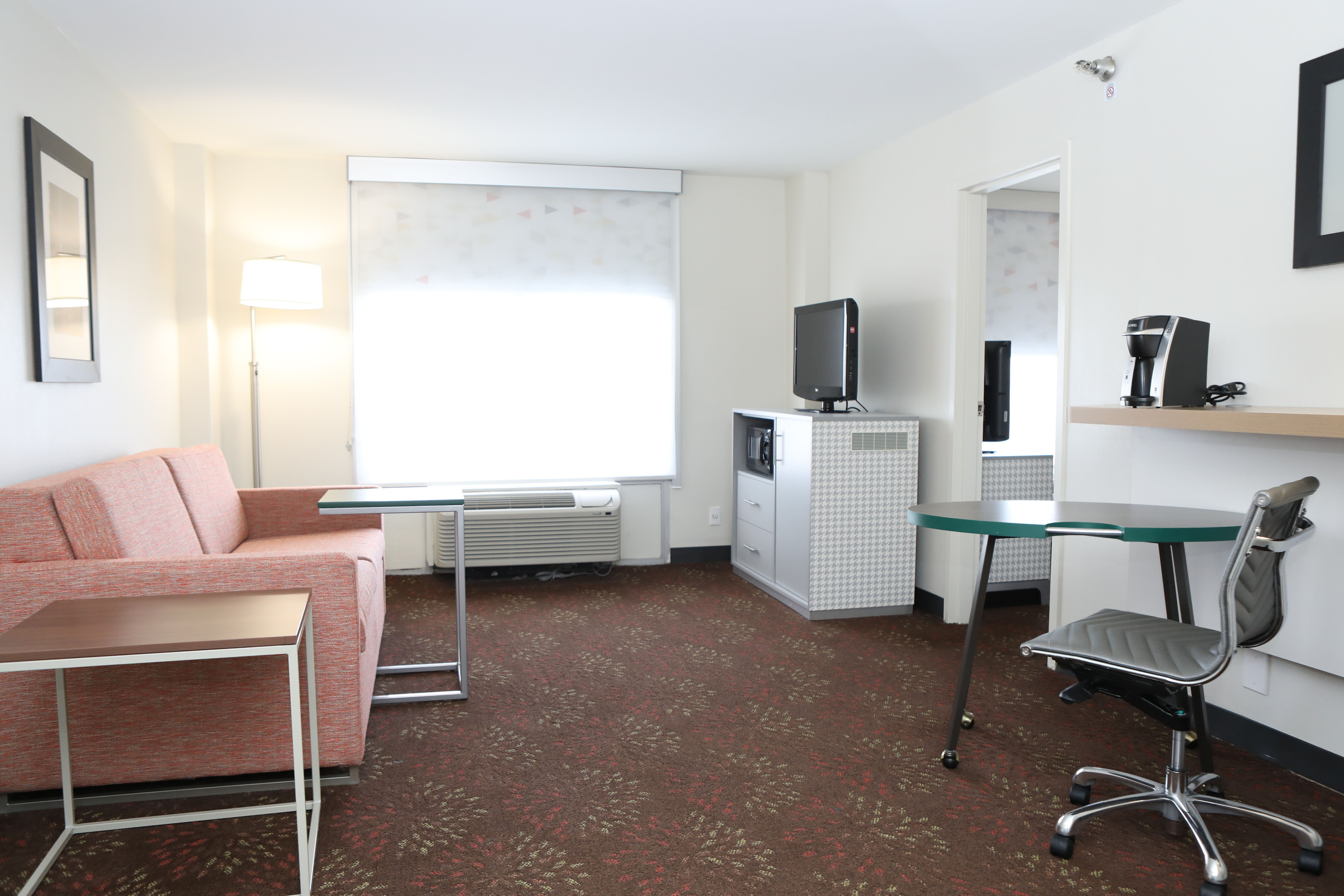 Holiday Inn Chicago O'Hare 65/71