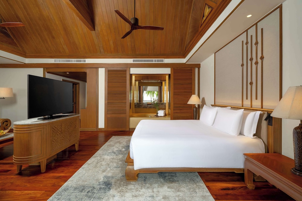 Anantara, Club, Suite, King Bed, Sea View