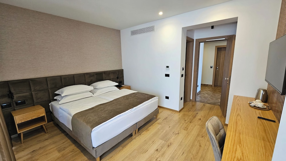 Hotel Sibb 18/63
