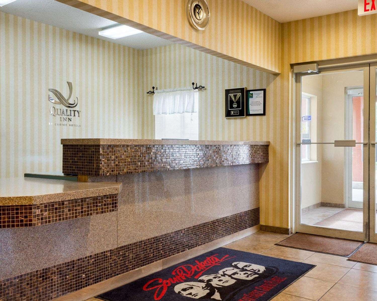 Quality Inn Brookings University 5/38