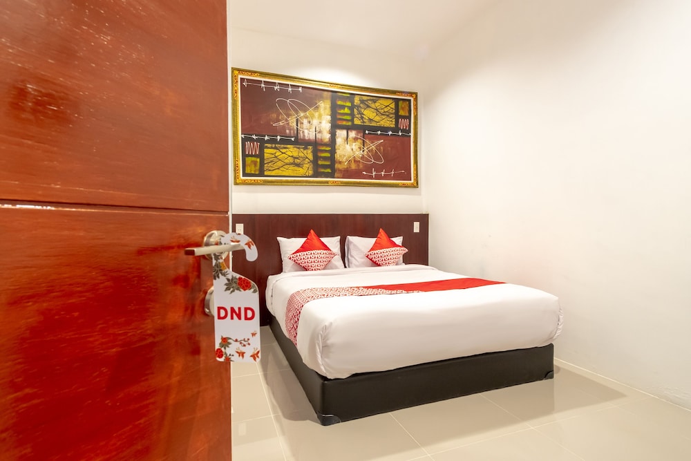 OYO 1377 Os Residence 14/21