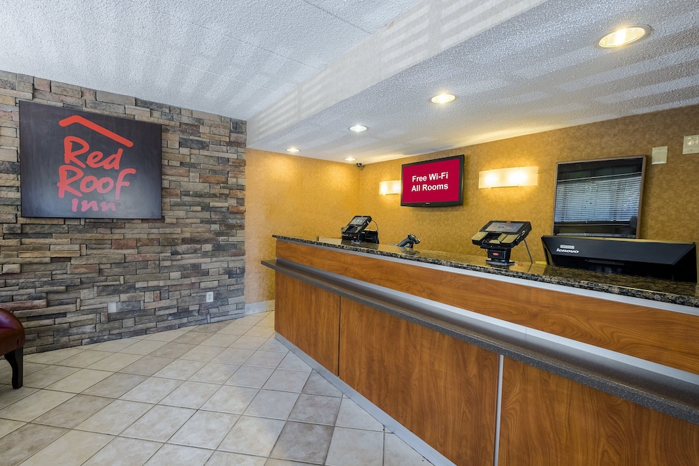 Red Roof Inn Parsippany 8/34