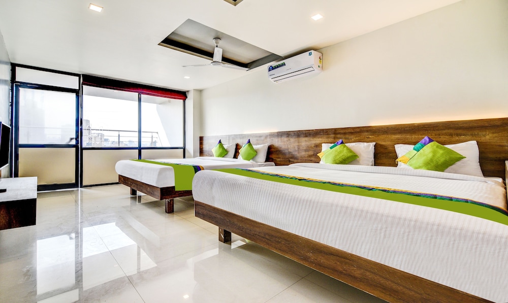 Treebo Shree Sai Suites 7/32