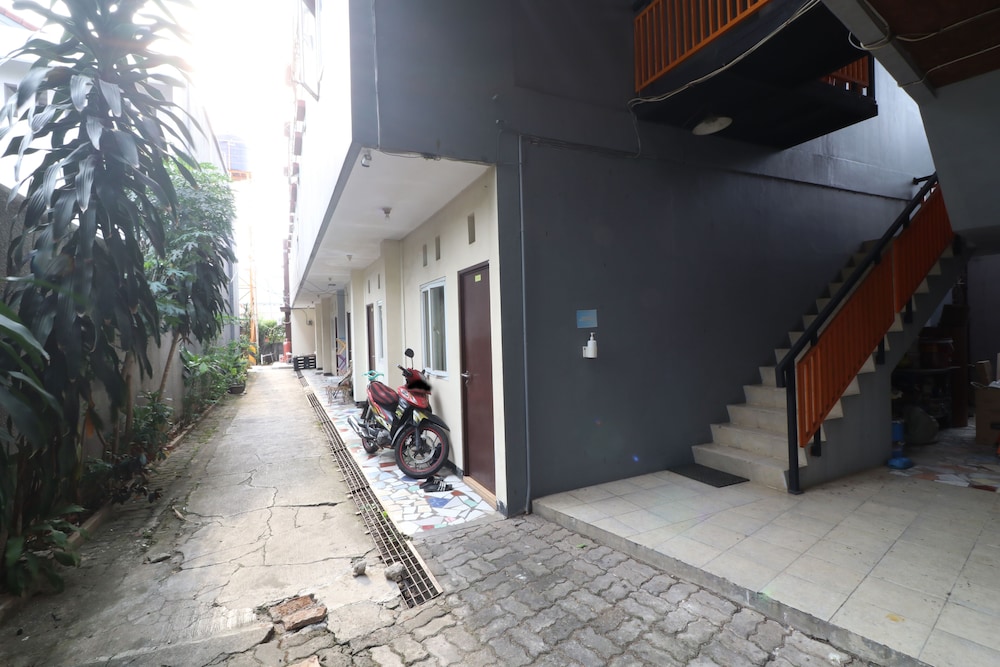 Bedur Homestay Syariah 30/35