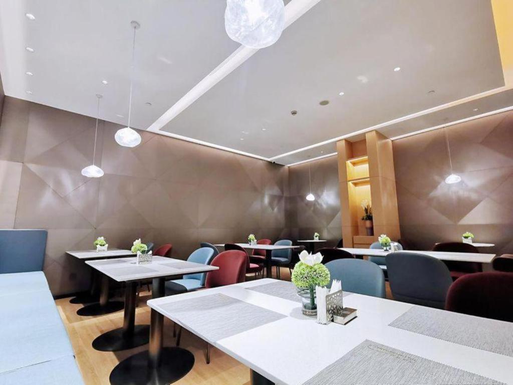 Jiahong Hotel Shanghai Pudong Airport Chuansha Metro Station 24/32