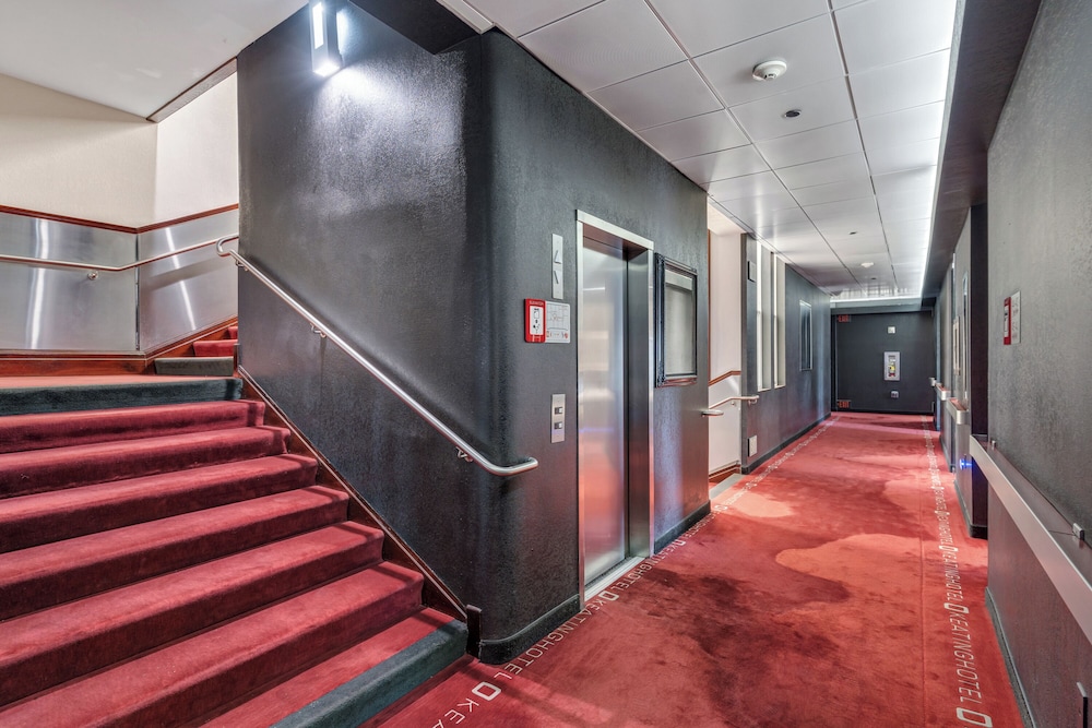 The Keating Hotel by Pininfarina 27/53