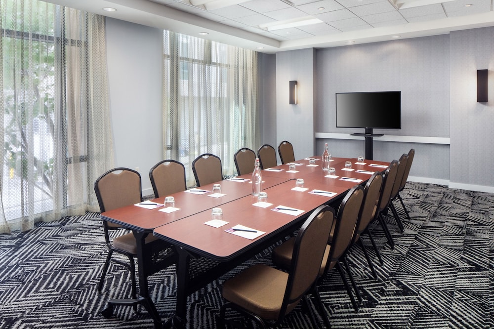 Hyatt Place Nashville Downtown 64/72