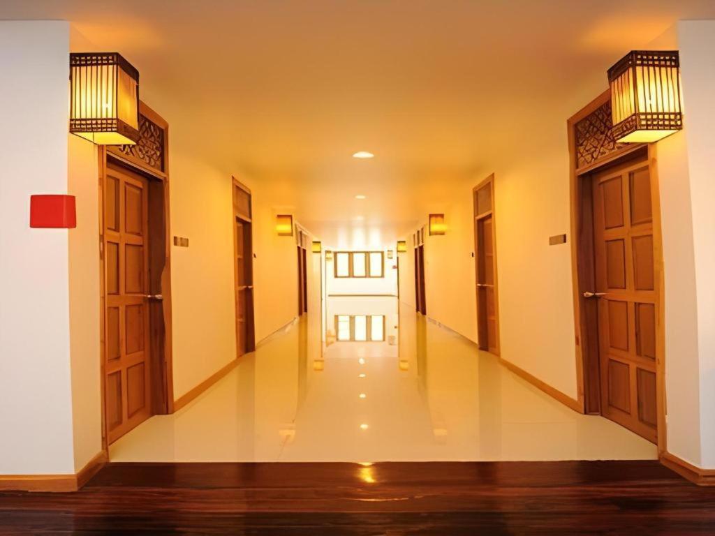 Sukkasem Hotel 12/51