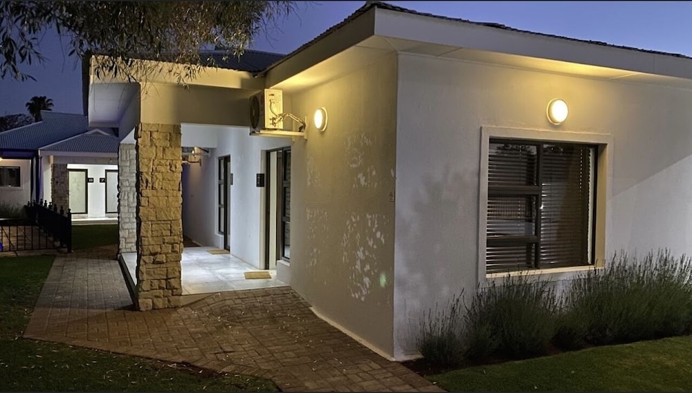 The Maxton Boutique Hotel 3/45