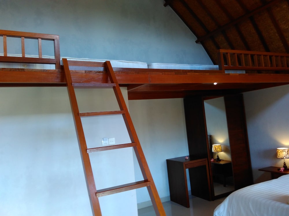 Naturela Uluwatu 43/67