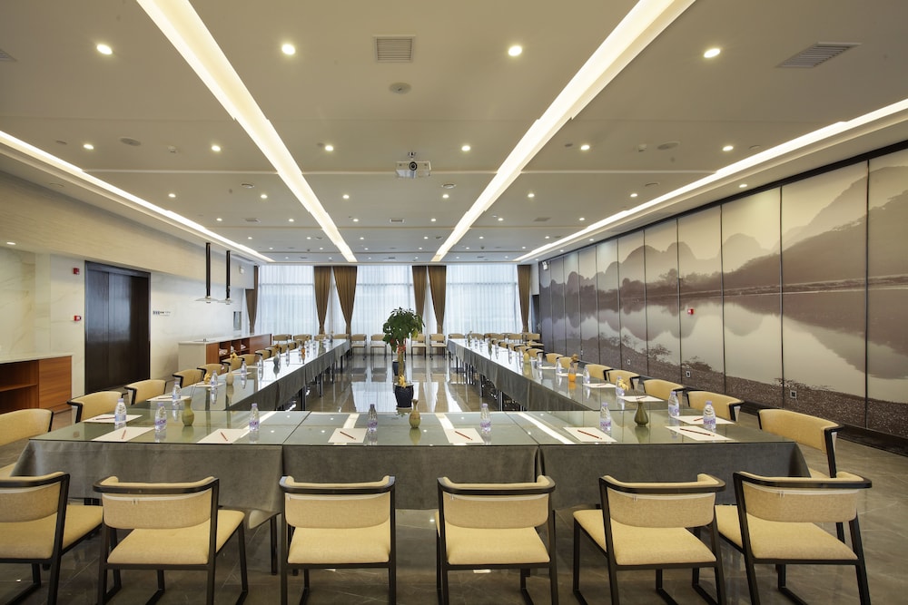Wing Hotel Guilin - Central Square 33/50