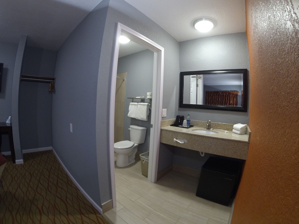 Cozy Rest Motel 39/39