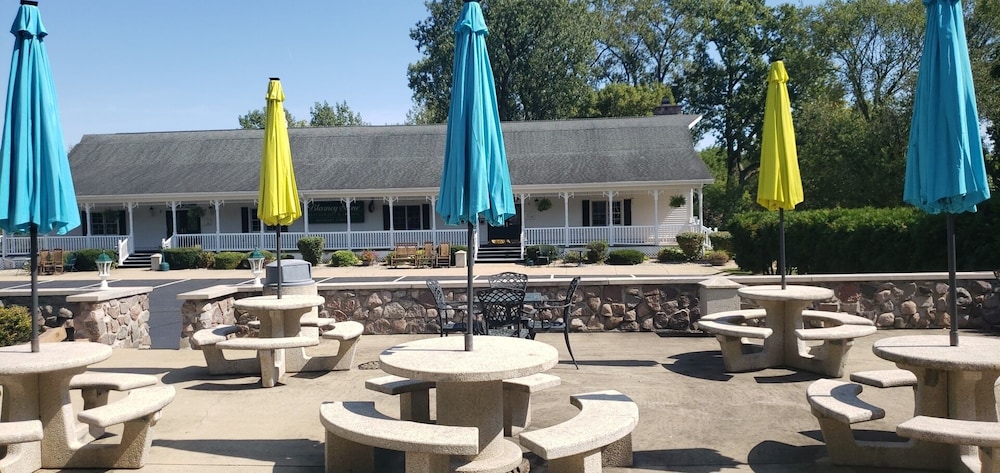 Biddle Point Inn & Event Venue 2/53