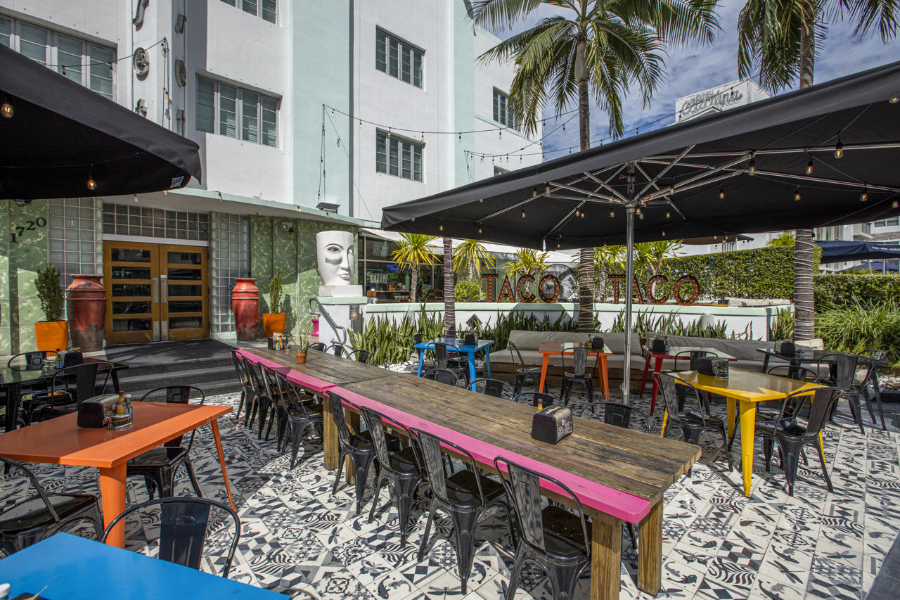 Catalina Hotel & Beach Club 64/70