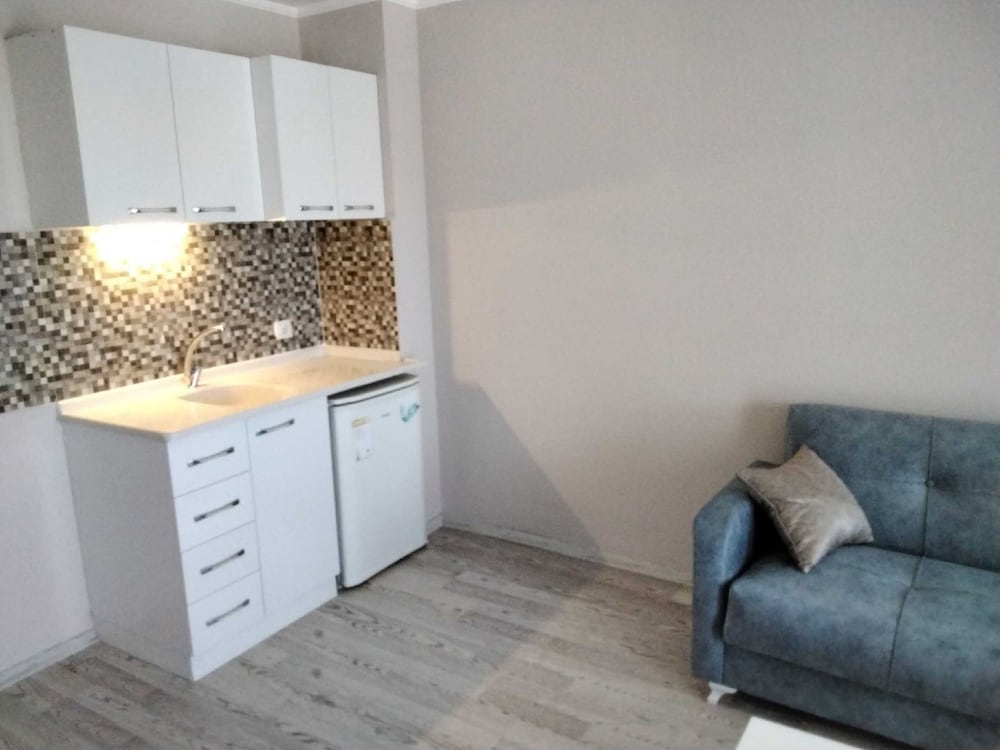 Silver Tower Residence 6/50